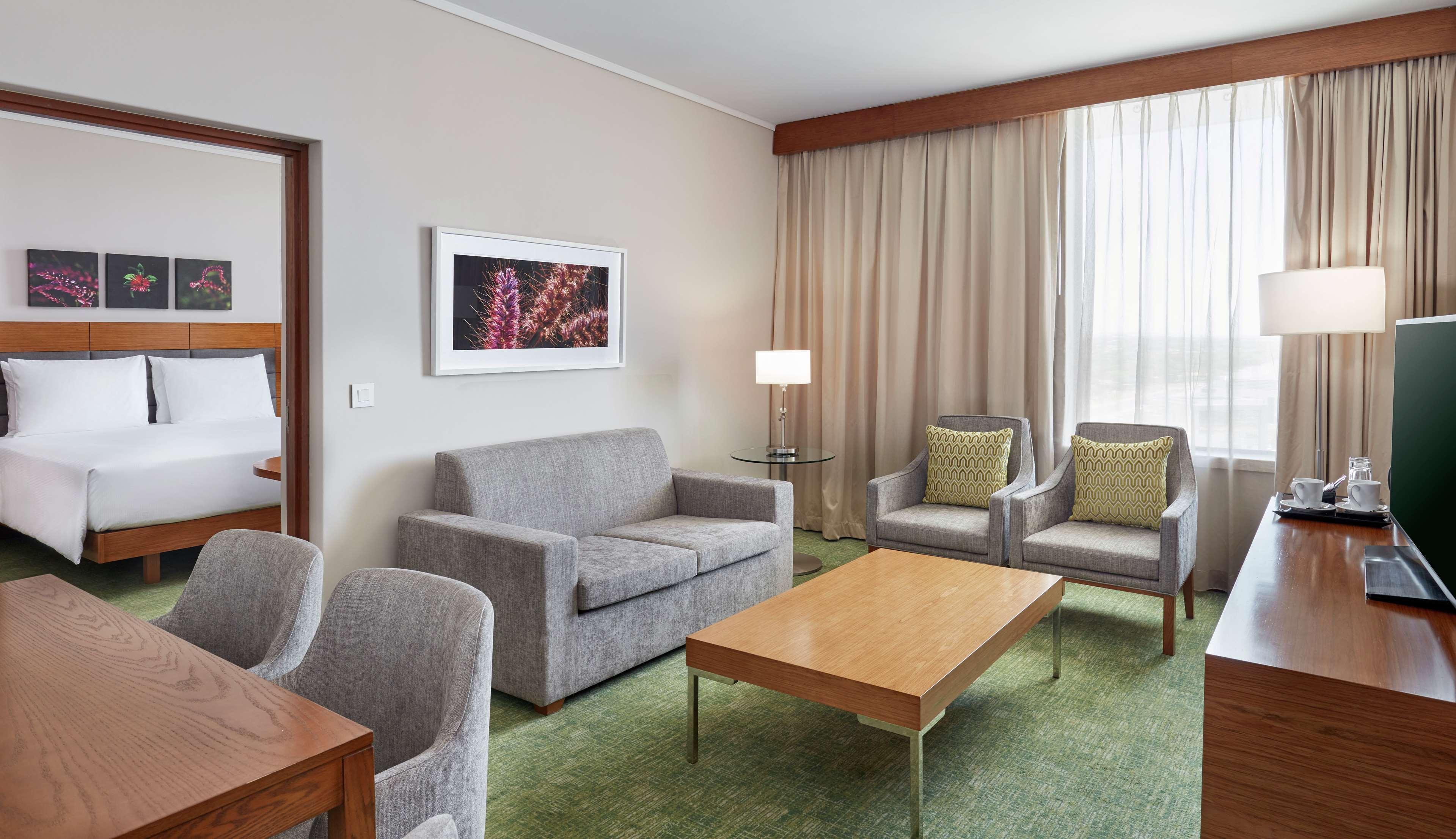 Hilton Garden Inn Gaborone, Botswana Ngoại thất bức ảnh