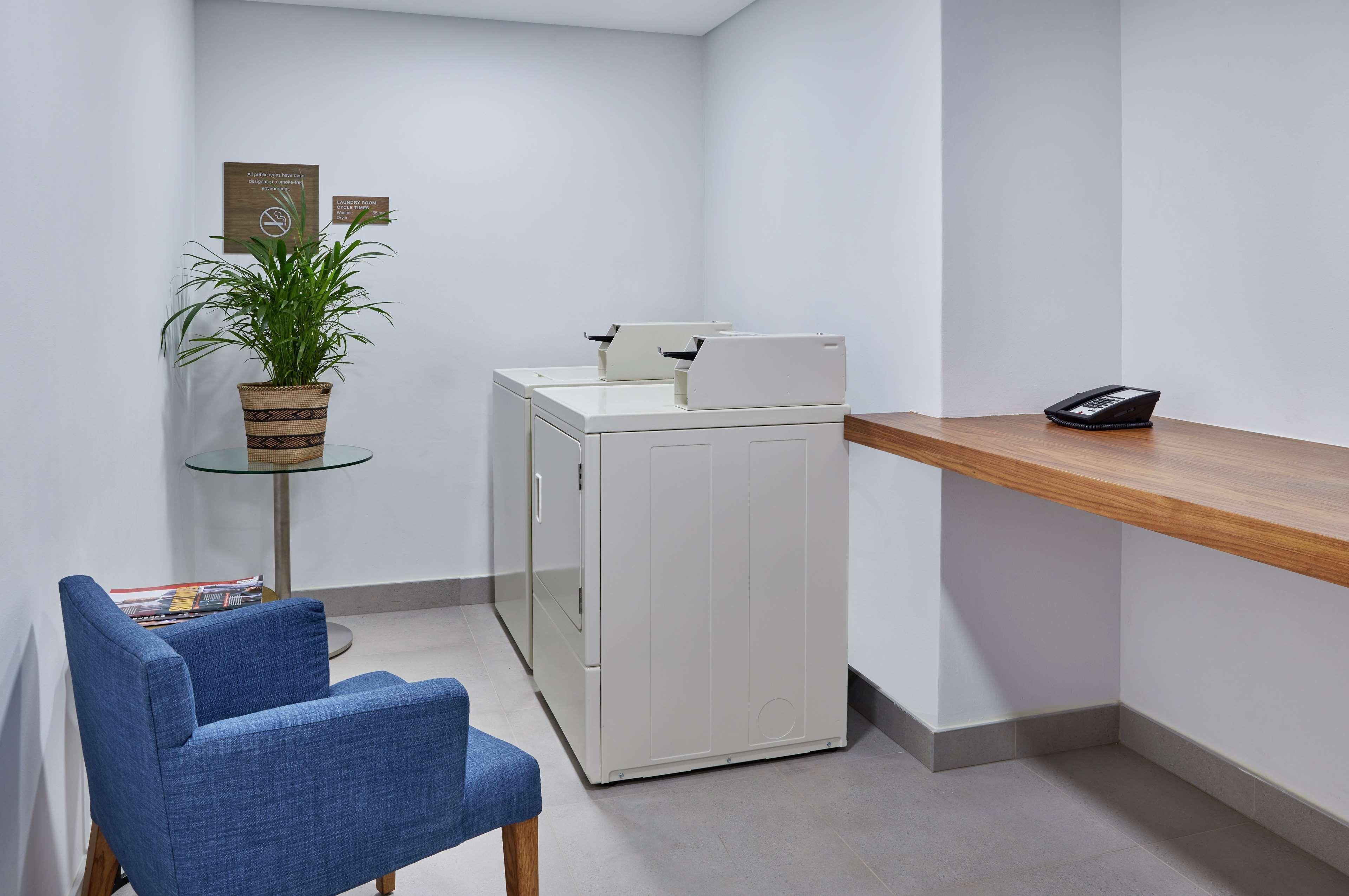 Hilton Garden Inn Gaborone, Botswana Ngoại thất bức ảnh