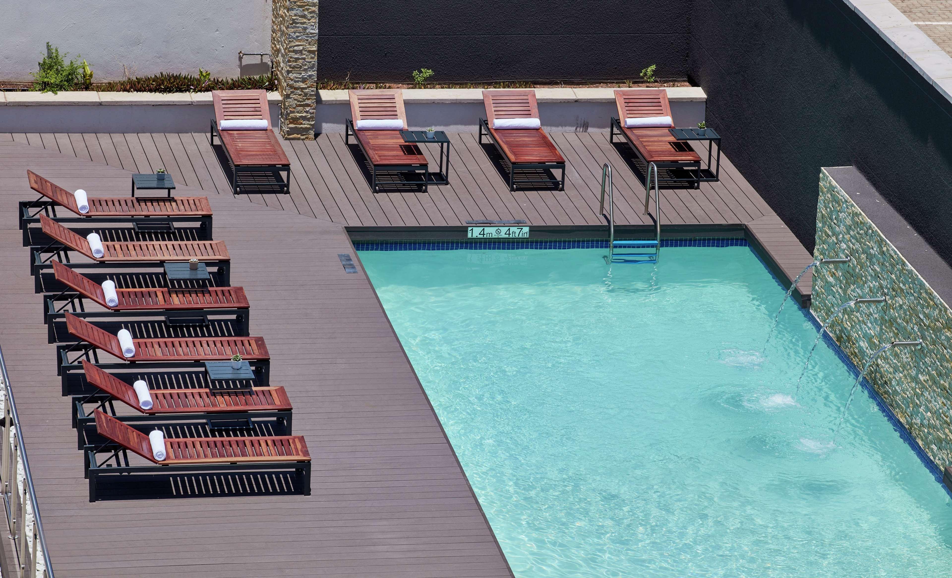Hilton Garden Inn Gaborone, Botswana Ngoại thất bức ảnh