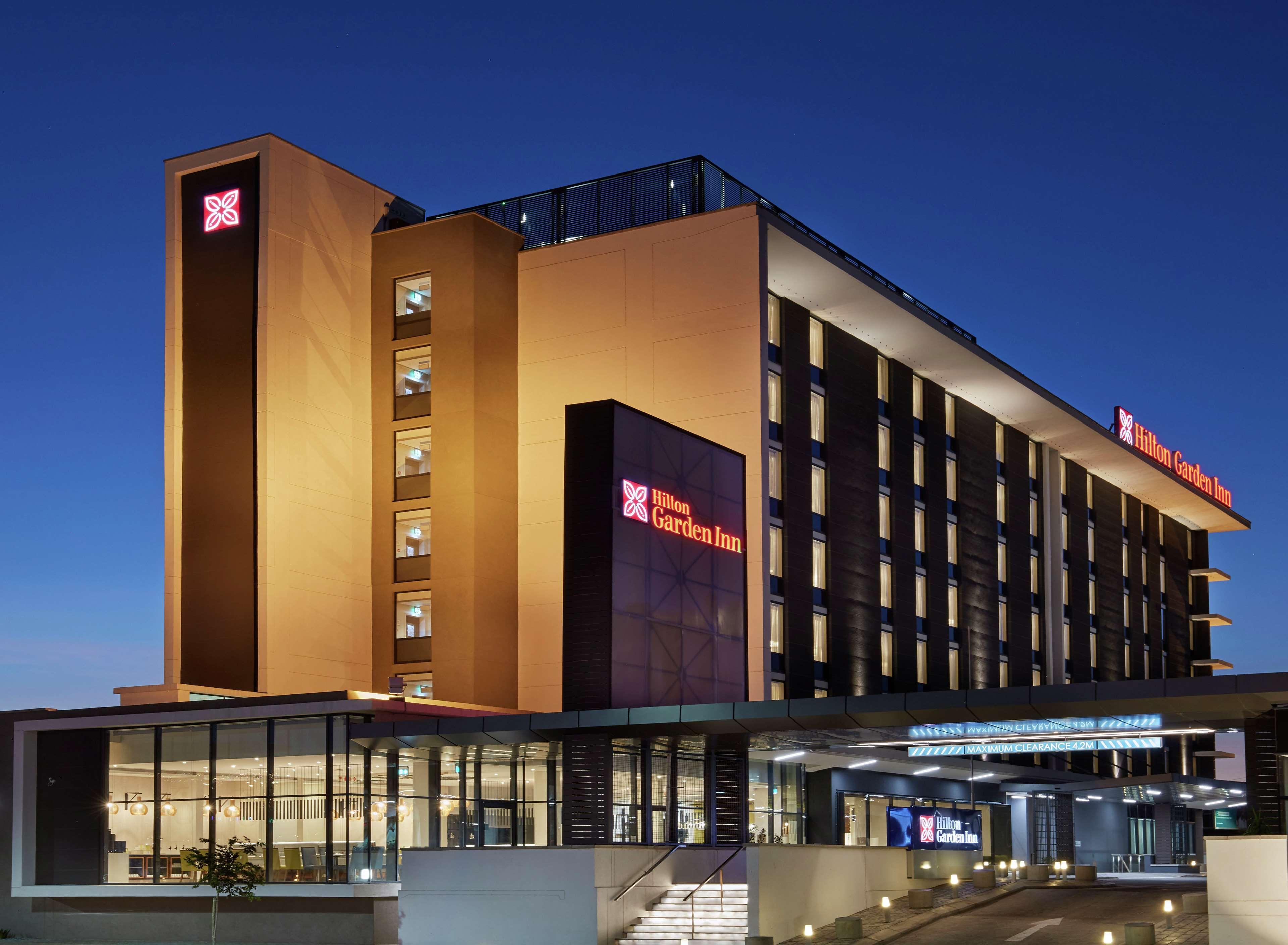 Hilton Garden Inn Gaborone, Botswana Ngoại thất bức ảnh